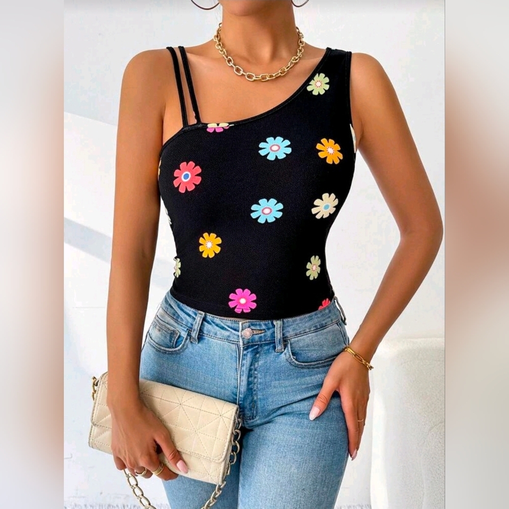 SHEIN Essnce Women Floral Print Asymmetric Collar Sleeveless Fitted Blouse